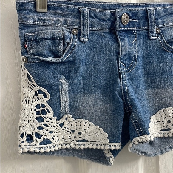 Vigoss The Jagger Short Blue Denim with Lace Appliqué & Distressed Kids Size 12 - Picture 3 of 12